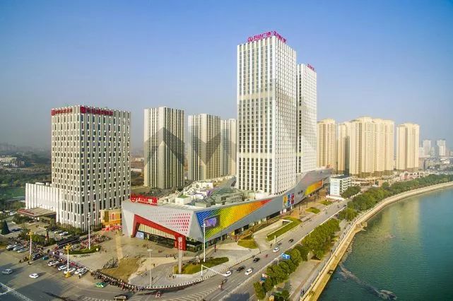 滨江西路与广新大道交口东北200米万达广场完全逛不过来了2019年上饶