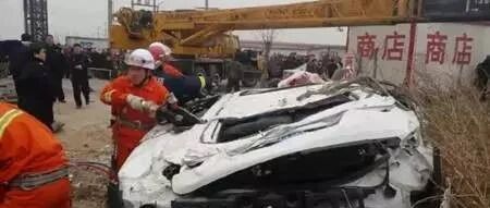 借车又出事了，车主当场崩溃！有车没车的都速看！