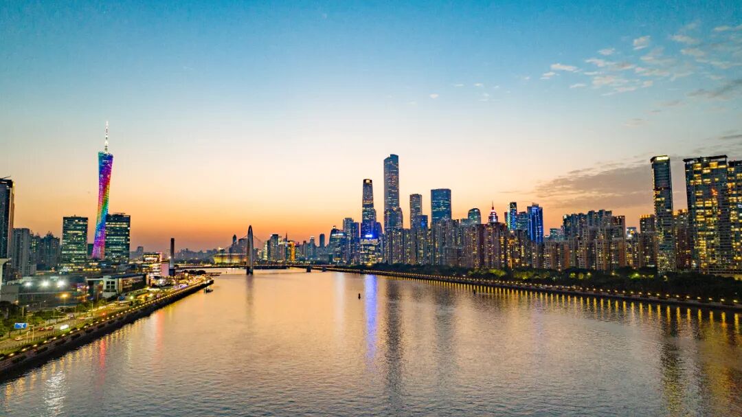 98万/个！查完300盘车位价格，没房的我自闭了…