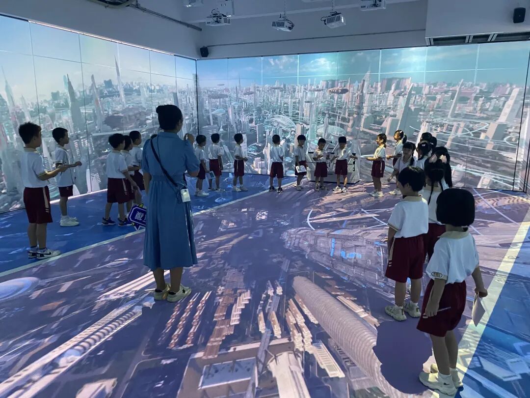 开学一个月，打造双示范！这所“神学院”还敢再牛点吗？