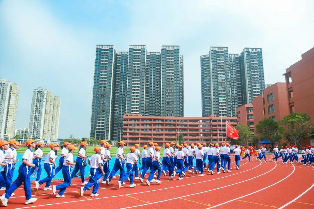 富颐华庭月底开盘，周边二手已挂上7万！这波不冲不行…