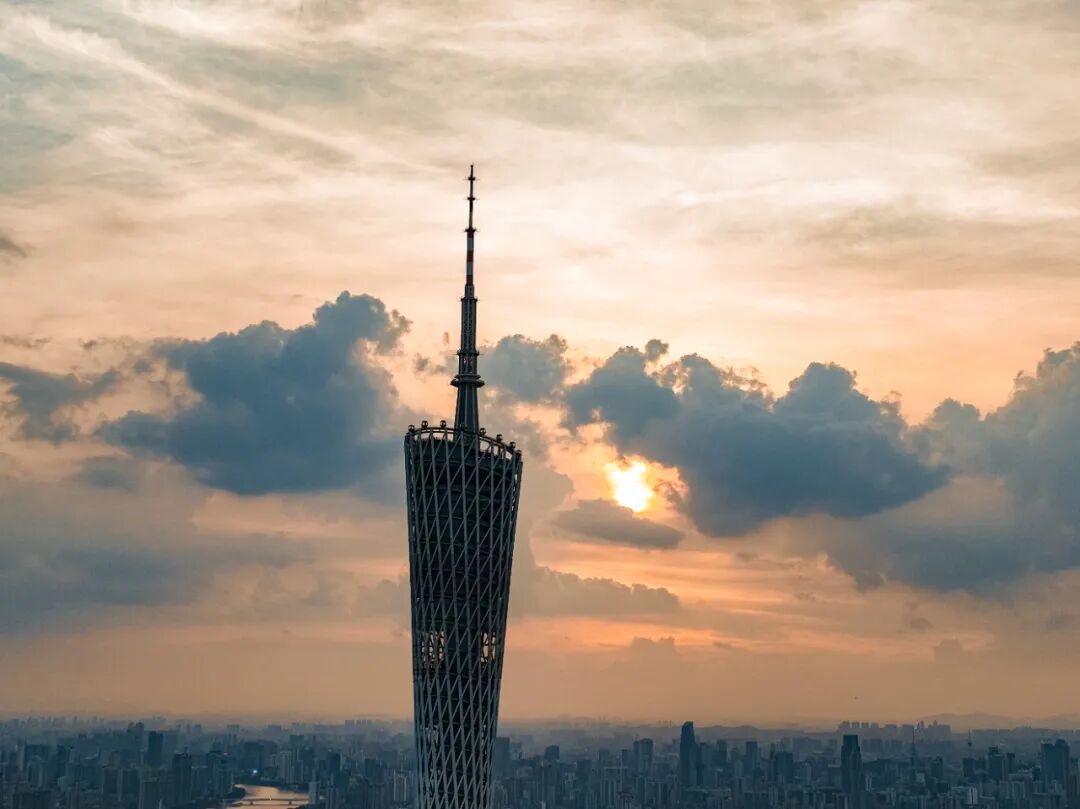 29.7万/平！汇悦台3天卖2套！珠城*火20盘揭秘！