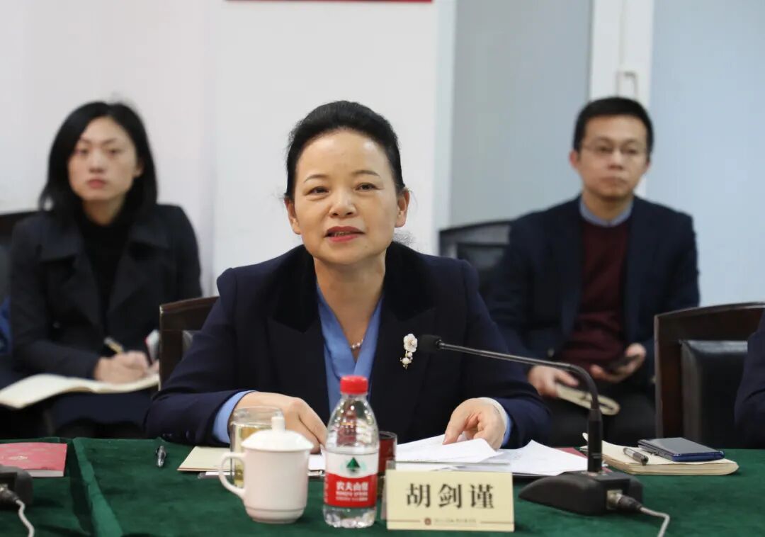 中宣部版权管理局副局长赵秀玲来鹿调研