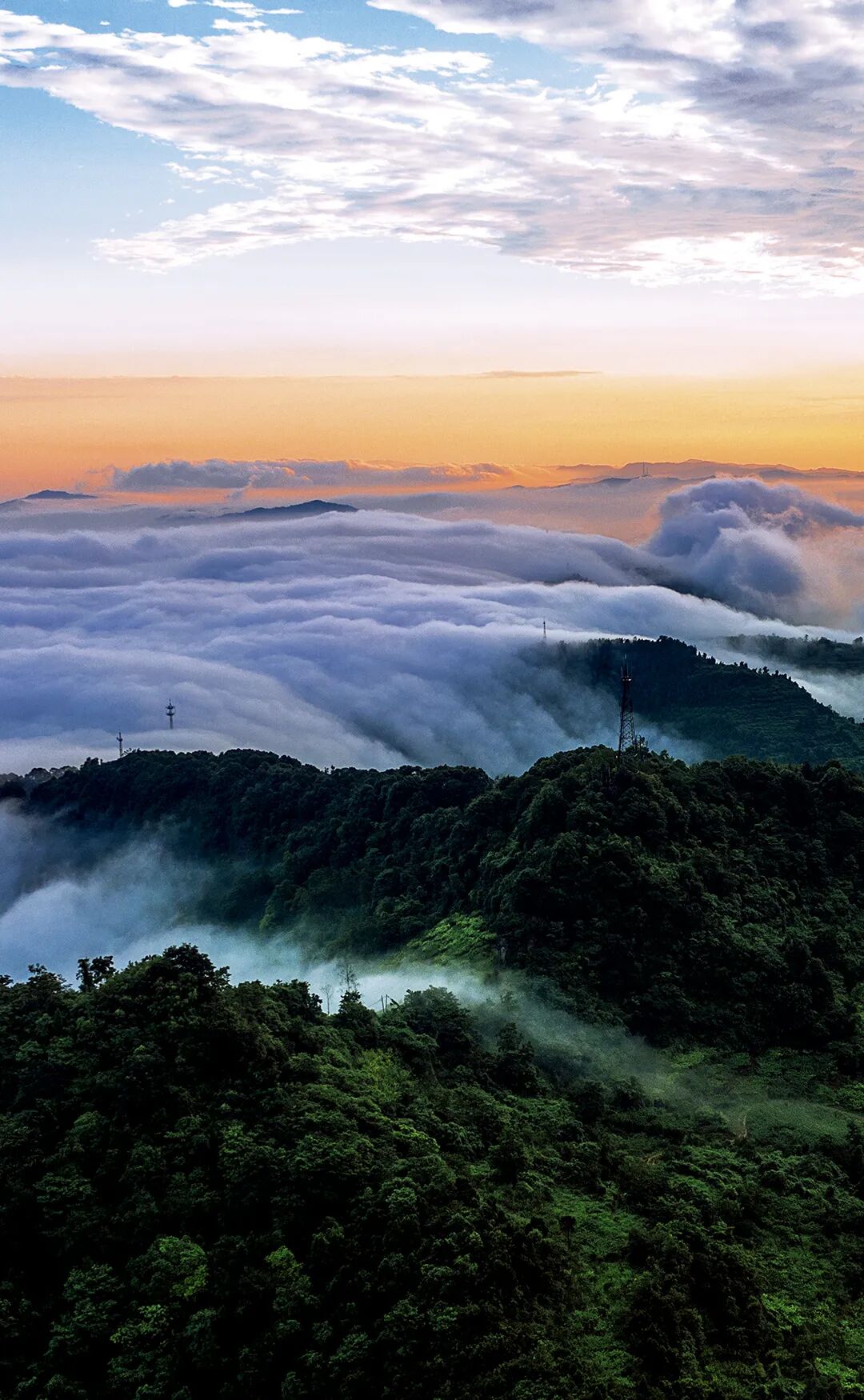 想来想去，只有成都