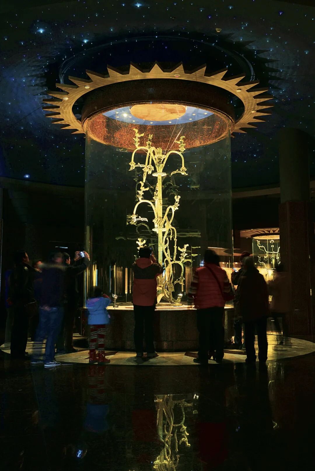 想来想去，只有成都