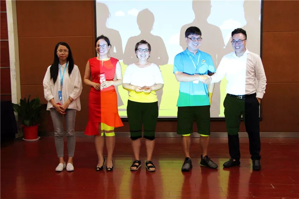 ����ף�ذ��Ĵ��۾��ڶ����Ķ��ƹ���רҵ��ѵʤ���ٿ���