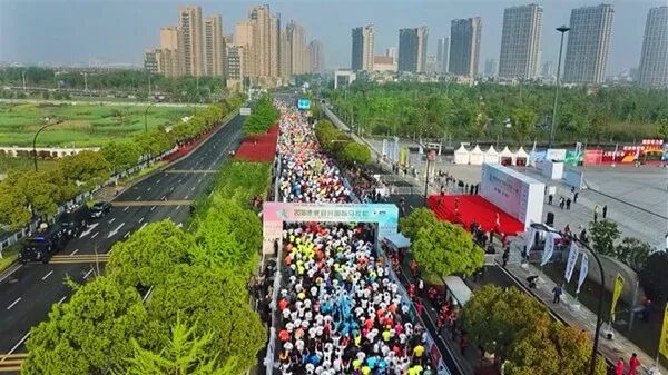 万名跑友快乐起跑 尽享宜兴“一山傍两氿”美景