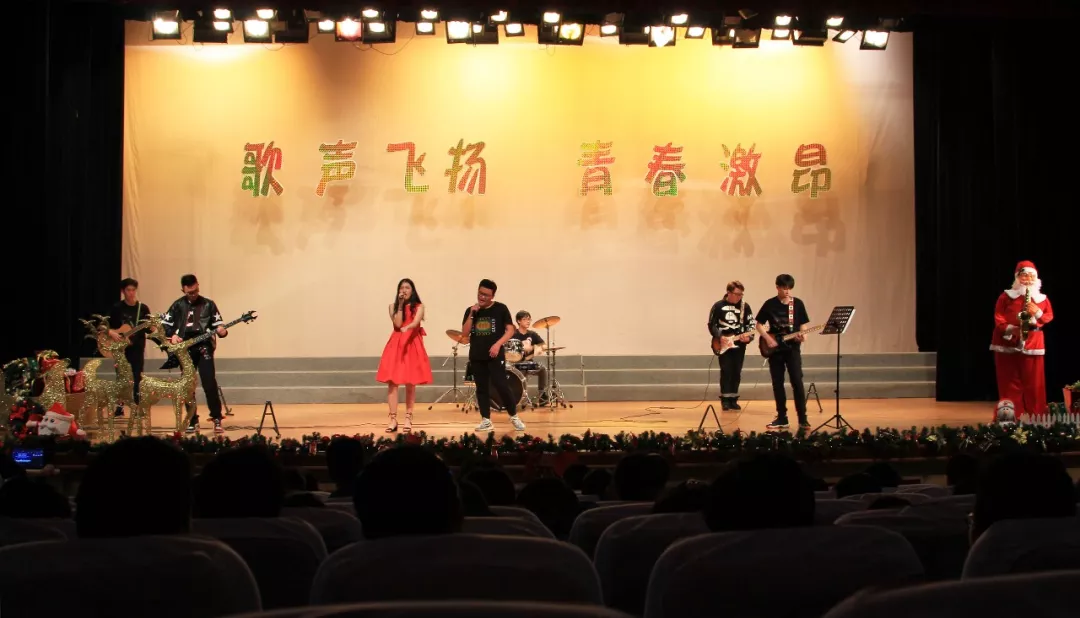 中西文化交融 ▎“诞愿有你”,我们的青春盛宴 中西文化交融 ▎“诞愿有你”,我们的青春盛宴