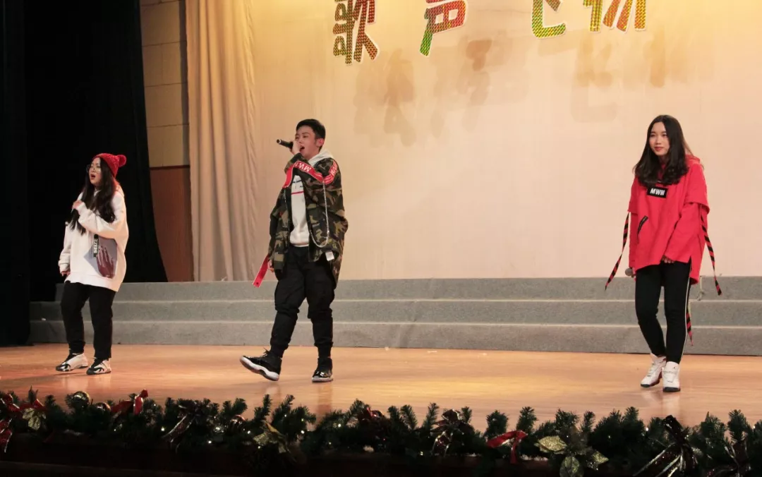中西文化交融 ▎“诞愿有你”,我们的青春盛宴 中西文化交融 ▎“诞愿有你”,我们的青春盛宴