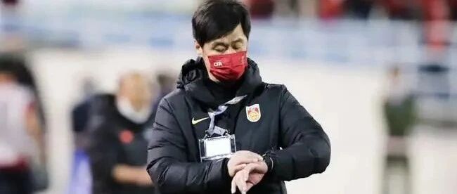 国足不敌越南彻底出局 李霄鹏道歉：我也很难接受