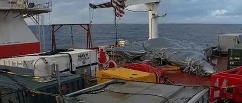 美军从南海打捞出F-35战机残骸 现场图曝光