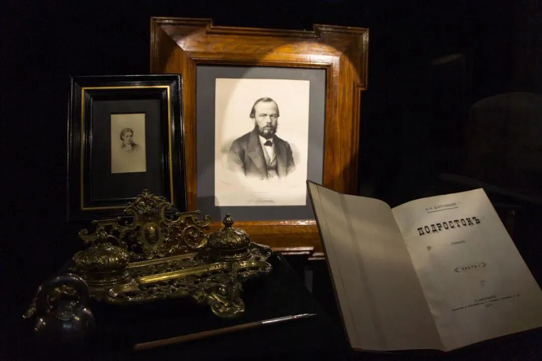 普希金驿站长开小人物的先河 对果戈里 思妥耶夫斯基_陀思妥耶夫斯基名言_陀恩妥耶夫斯基散文选