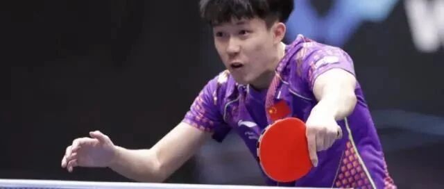 CCTV5直播：国乒5人出战！樊振东孙颖莎直接晋级！周启豪很关键！中美组合首秀！