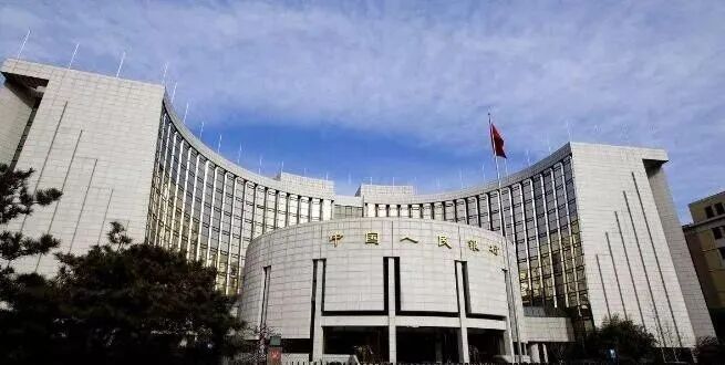 央行调查统计司负责人就4月金融统计数据情况(图1)