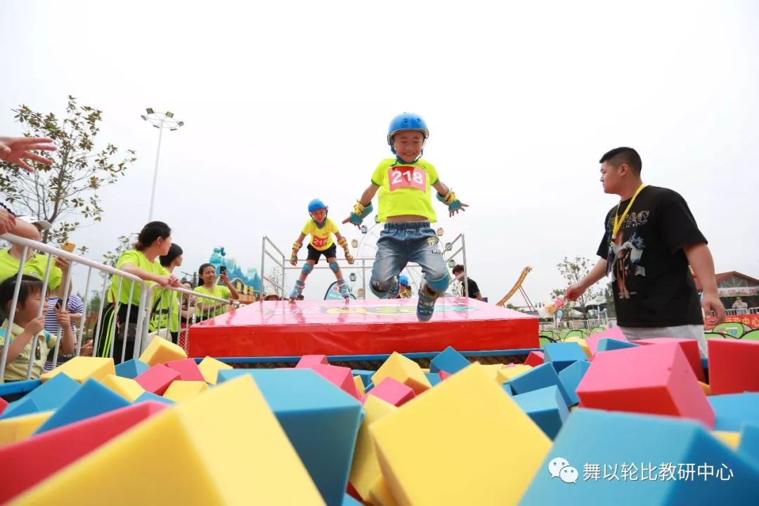 舞蹈小雨点教学教材_舞蹈小雨点的知识点_舞蹈教案范文小雨点