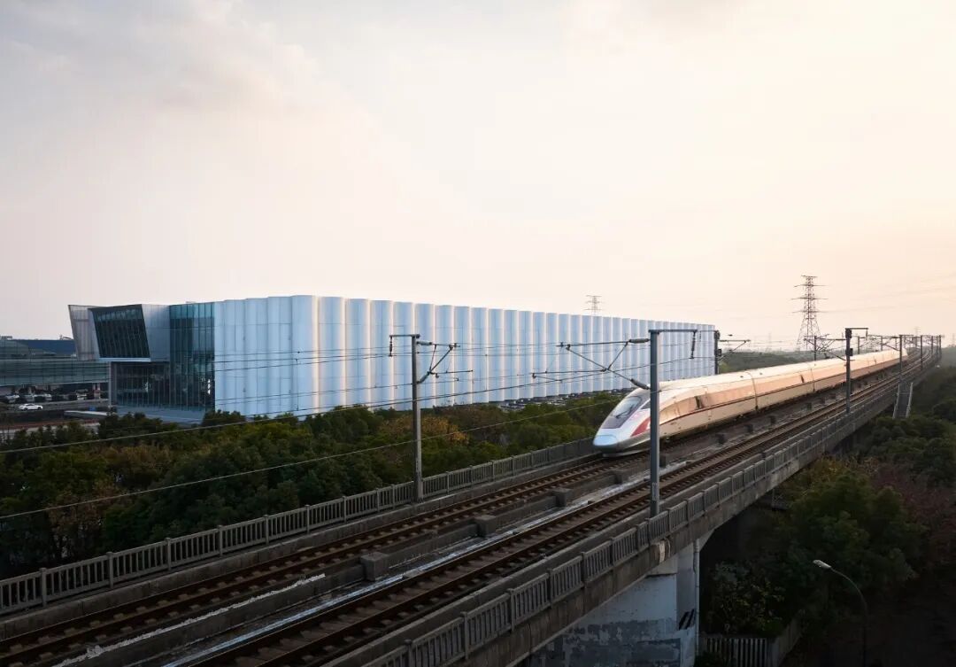 goa作品 | 沪杭高速嘉兴服务区：公路上的综合体