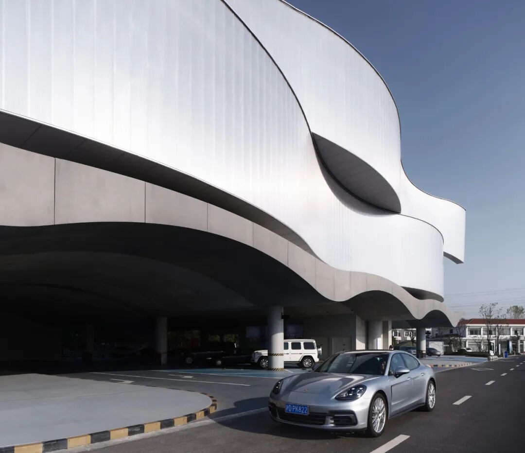 goa作品 | 沪杭高速嘉兴服务区：公路上的综合体