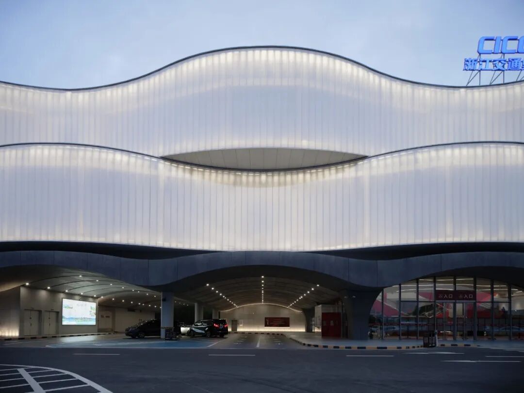 goa作品 | 沪杭高速嘉兴服务区：公路上的综合体