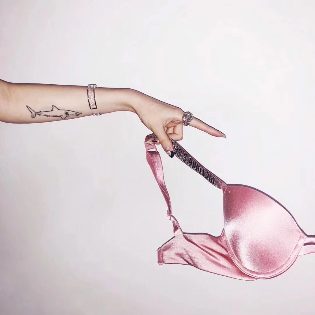 北京熙瑞华婷商贸有限公司