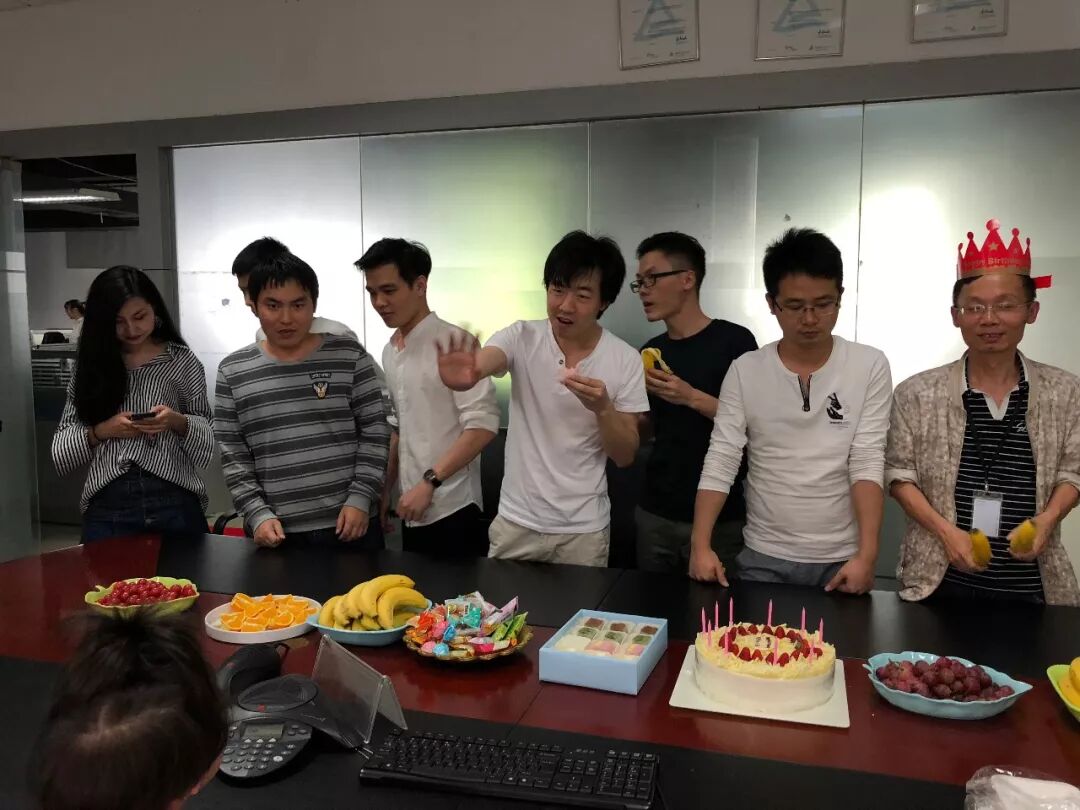 甜蜜暴击，高斯贝尔七月生日趴体温馨上演！