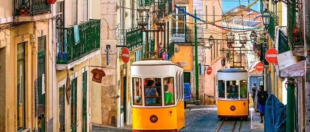 社会最奇葩的事：富人在吃苦，穷人在享乐