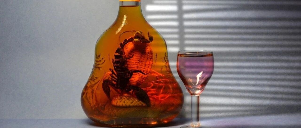 喝了朋友珍藏药酒，心脏骤停险丧命，自泡药酒为什么能这么毒？