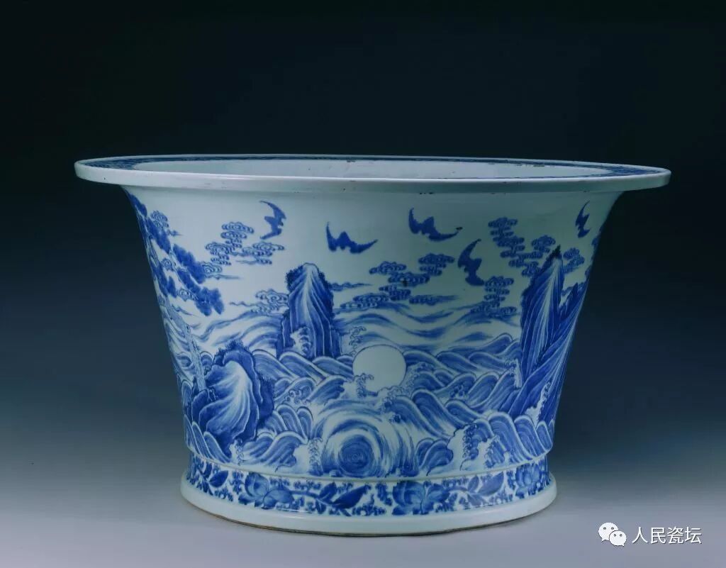 大清康熙年制青花皿 花押款 A blue and white 'floral' bowl