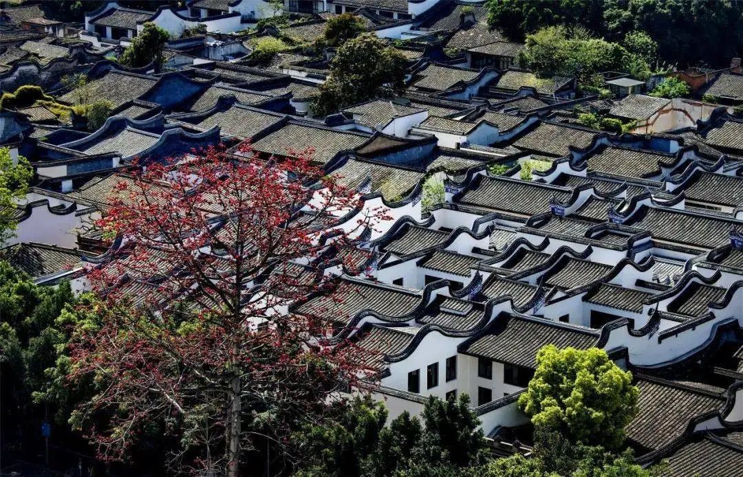 山墙是指建筑物的_山墙是指建筑物的什么_建筑山墙是