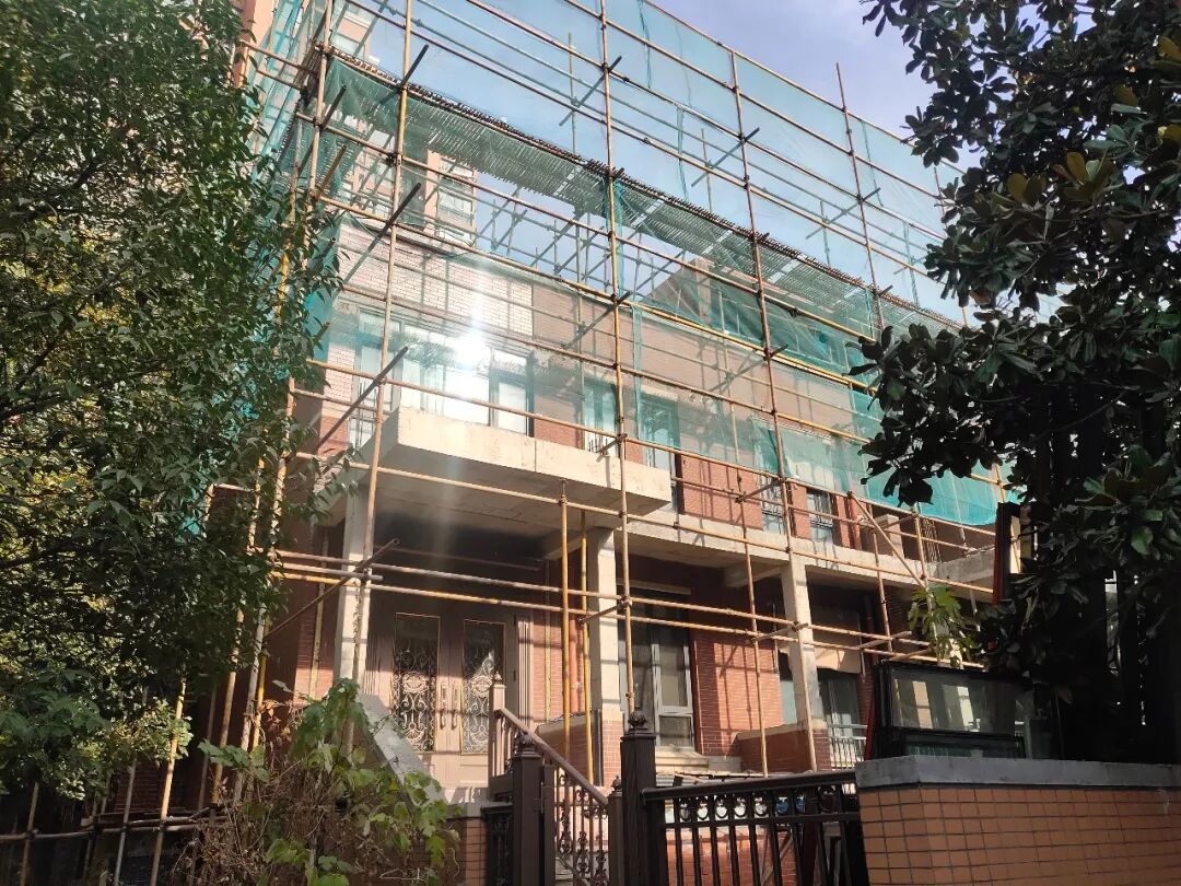 平改坡后顶楼屋顶漏水怎么办_平改坡_平改坡屋顶图片