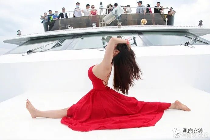 【美女】柳岩瑜伽分岩私照被爆，男粉们都不淡定了（组图） - 1