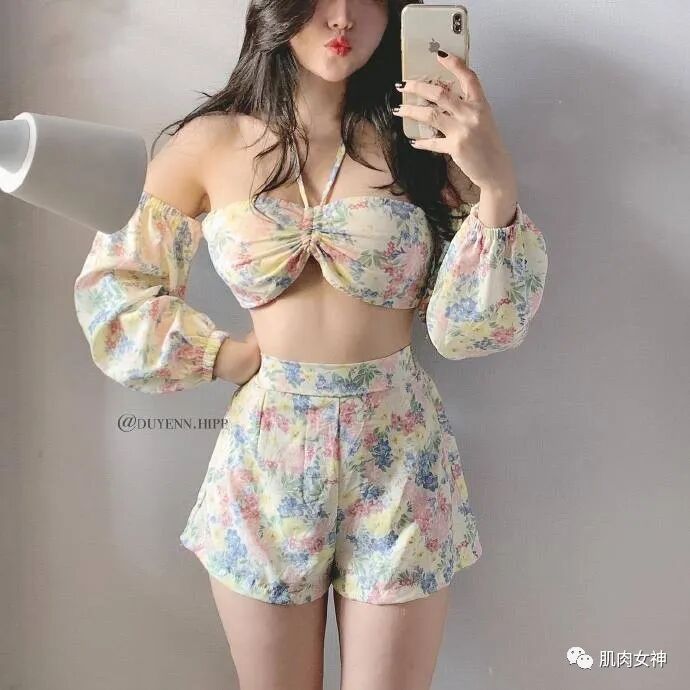 【美女】秒变性感尤物！“春风十里，不如穿包臀裙的你！”（组图） - 12