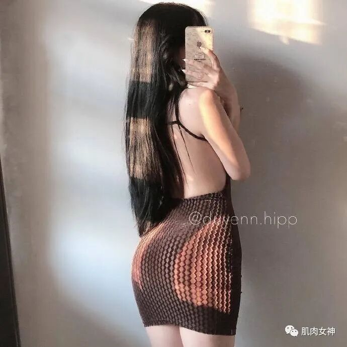 【美女】秒变性感尤物！“春风十里，不如穿包臀裙的你！”（组图） - 11