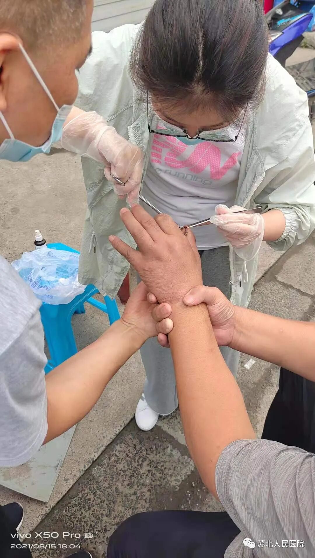 为什么必须用负压车她花光自己所有积蓄 为医院捐了一辆负压救护车_https://www.jmylbn.com_新闻资讯_第16张