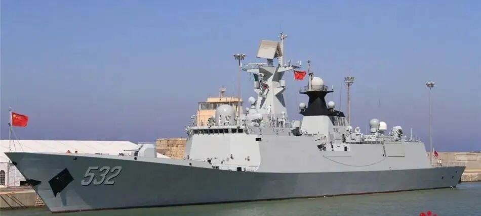 惊叹中国海军湖北舰队横空出世