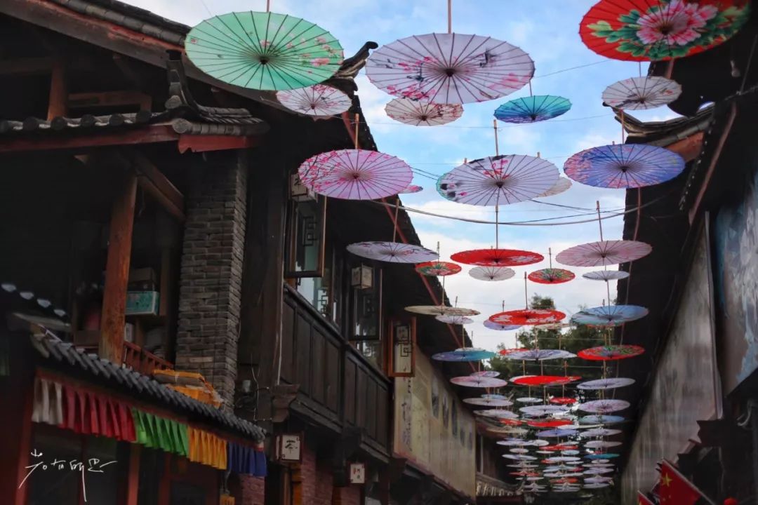 清幽古樸！在人最少最寧靜的時候來到束河，感受「高峰之下的村寨」！ 旅行 第18張