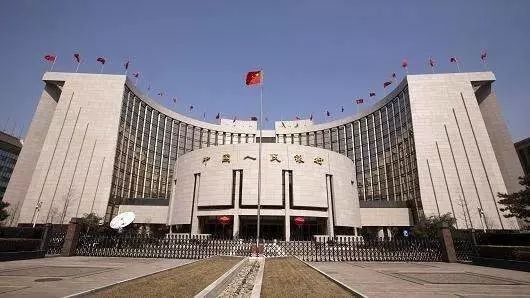 别了,李嘉诚、潘石屹    今天,房产巨头纷纷宣布退出历史舞台