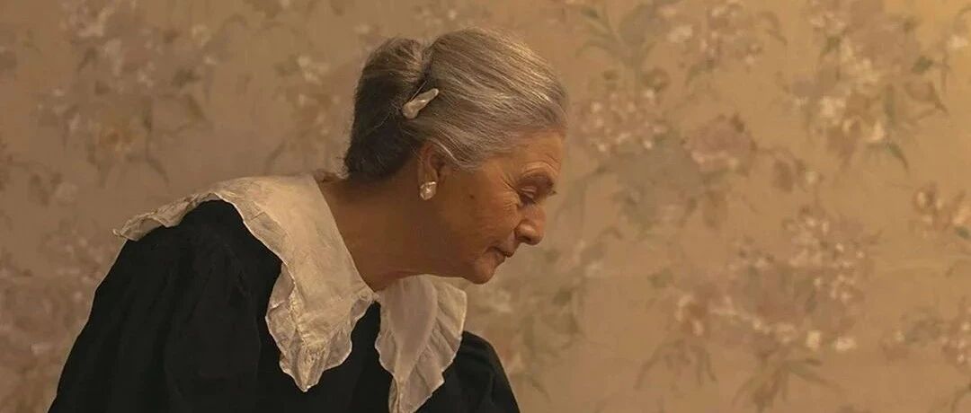 曾经嫌它老气，现在疯狂爱上…女人都爱的气质单品，也就它了吧？！