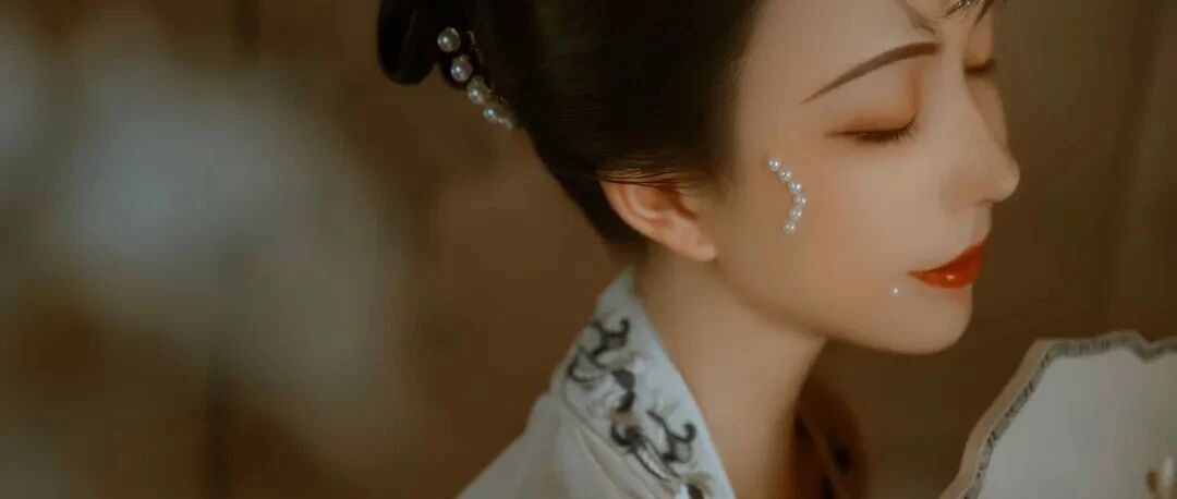 刘涛新剧捧红珍珠妆，“浪姐”黄圣依也在画...网友：宋朝人审美没话说！