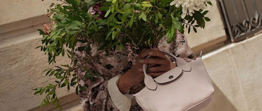 火了几十年的奢牌通勤包不是没有道理！背上再也不想换