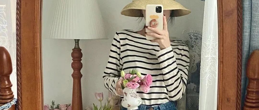 自带温柔滤镜的基础款条纹针织衫怎样穿出彩？