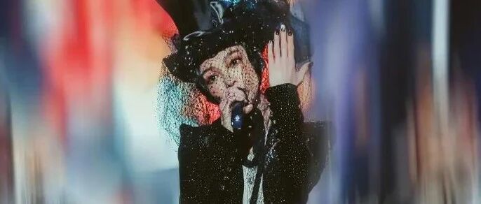 萝莉脸小个子，38岁张韶涵实力演绎：气场2米8，都是我修来的