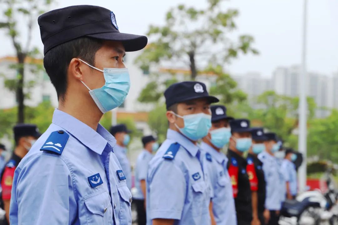 台山公安舉行首屆輔警大會暨換裝授銜儀式