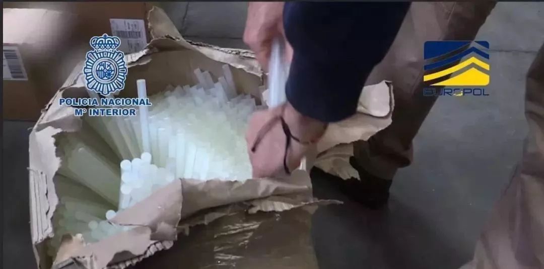 【奶粉再次地震】貨船被查！萬罐假奶粉專賣給中國人 親子 第12張