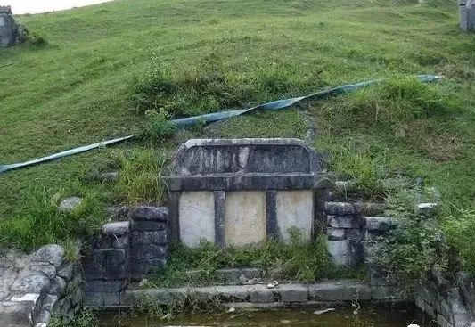 风水坟地太极点_风水坟地选择技巧_坟地风水