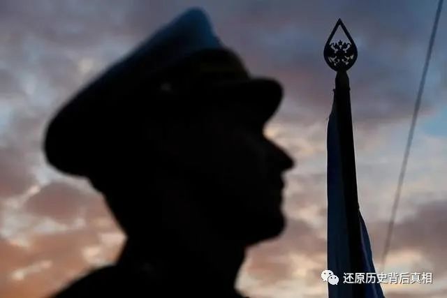 加里宁格勒州有多少人口呢？