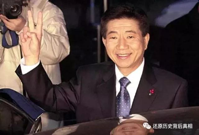華裔總統上臺，跑到中國認祖歸宗，堅持對華友好，卻被迫自殺身亡 歷史 第5張