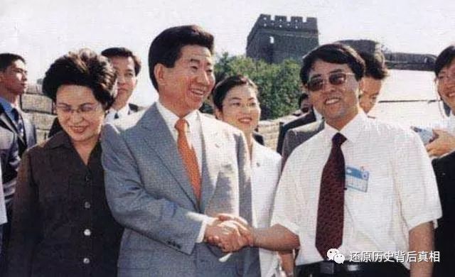 華裔總統上臺，跑到中國認祖歸宗，堅持對華友好，卻被迫自殺身亡 歷史 第6張