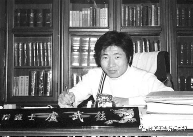 華裔總統上臺，跑到中國認祖歸宗，堅持對華友好，卻被迫自殺身亡 歷史 第4張
