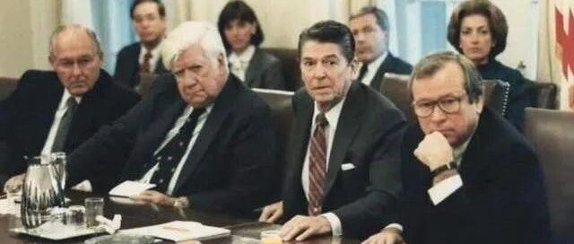 里根总统解体苏联，但是为何在美国评价并不高呢？