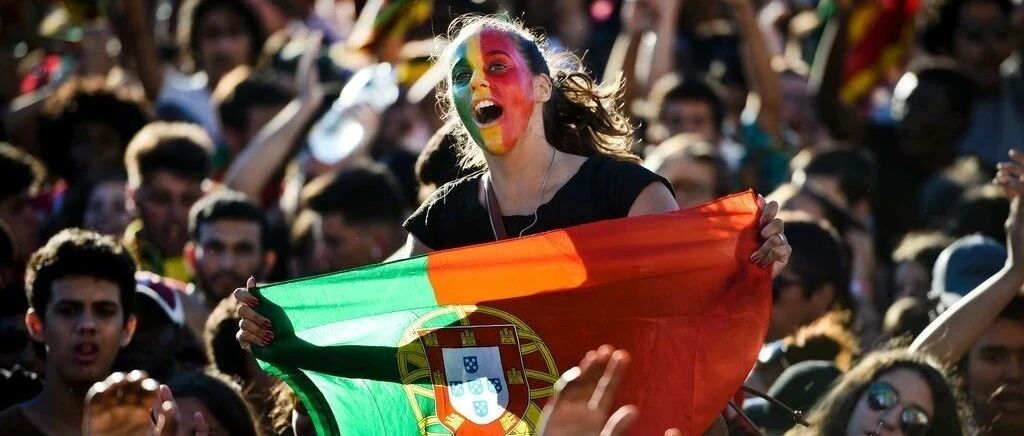 第一个入侵我国的西方列强，现在又弱又小，丝毫没有存在感